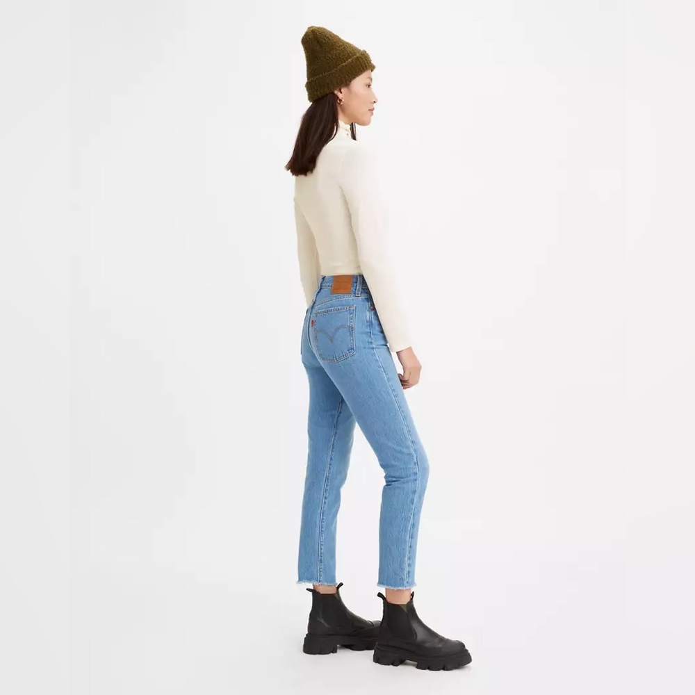 Levis wedgie icon fit ankle jeans